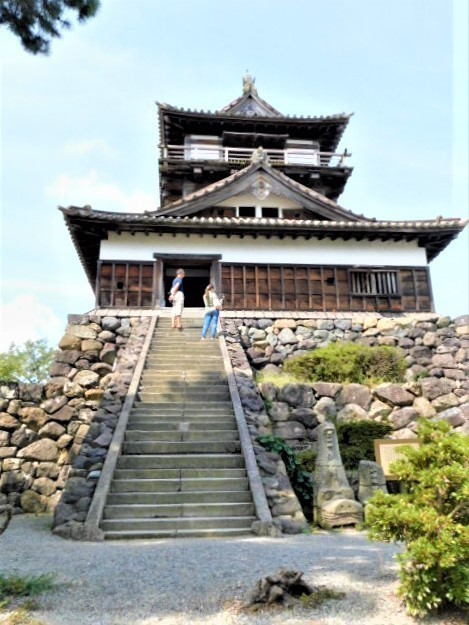 2022.09.12福井バスツアー (216)丸岡城.JPG