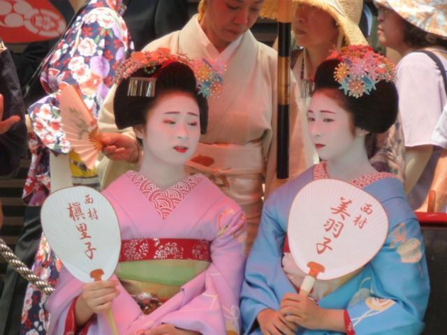 祇園甲部の槇里子さんが舞妓から芸妓へ襟替 | 芸舞妓と京都