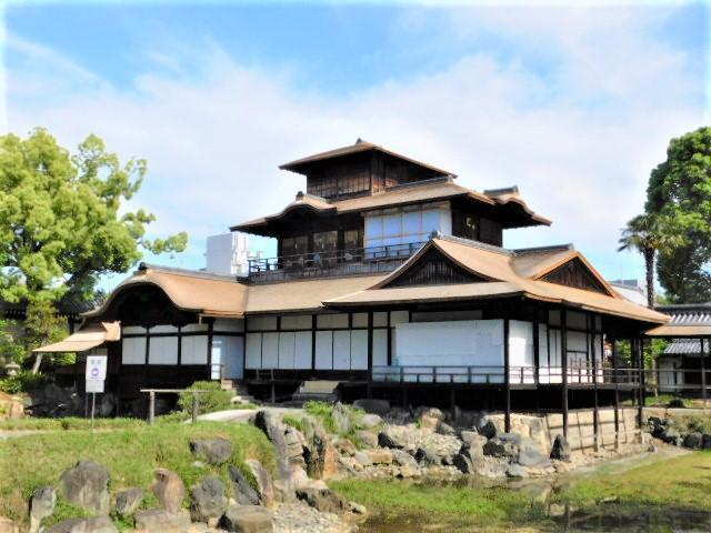 西本願寺・飛雲閣、２日間計７時間限定の屋根葺替記念特別公開！: 朝は