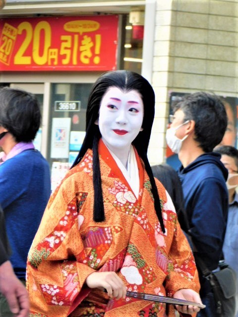 時代祭の芸妓さん・舞妓さん：２０２２年１０月２２日。: 朝は知恩院で 