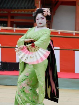 2024.04.16平安神宮例祭翌日祭神賑行事 (240)70.jpg