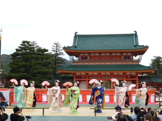 2024.04.16平安神宮例祭翌日祭神賑行事 (260).JPG