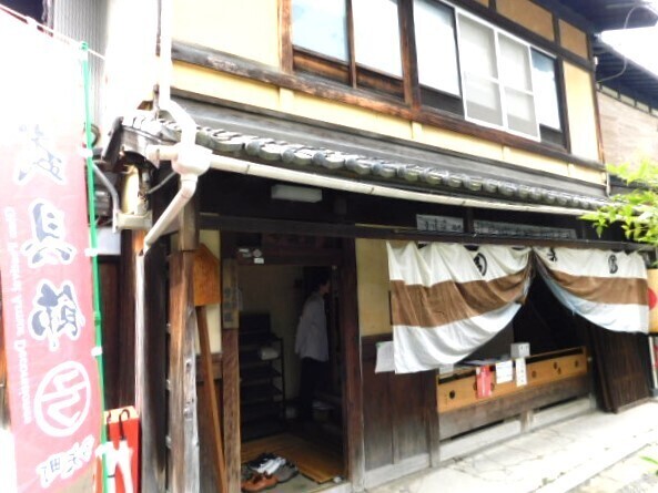 2024.07.15弓矢町武具飾り (1)弓箭閣.JPG